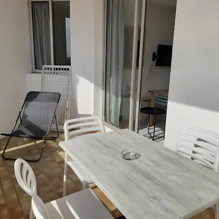 Vakantiehuis 1 3 People 1 Baby Port View *